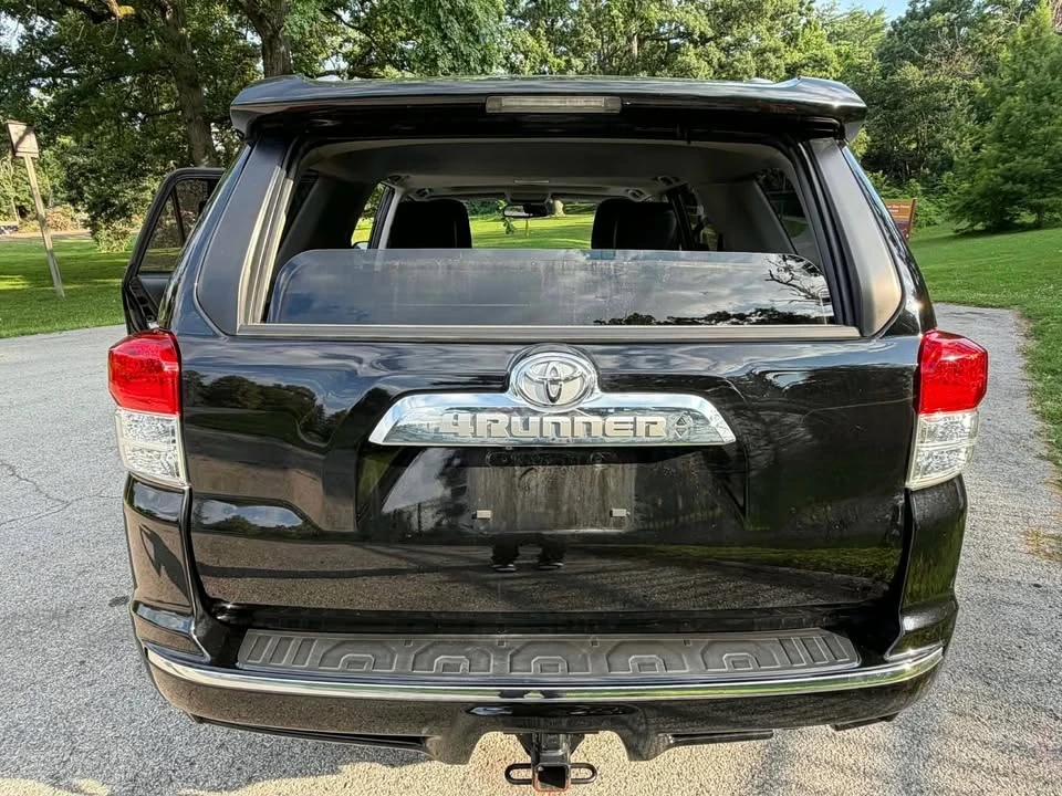 2011 Toyota 4Runner 5th Gen - Image 4 of 12