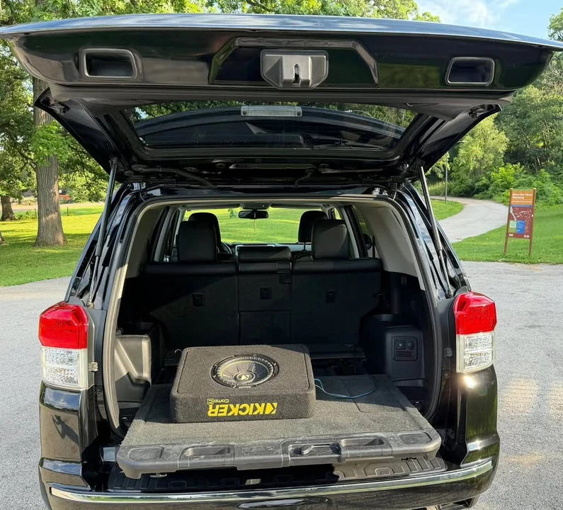 2011 Toyota 4Runner 5th Gen - Image 7 of 12