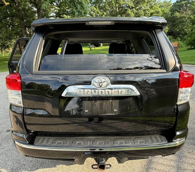 2011 Toyota 4Runner 5th Gen - Image 10 of 12