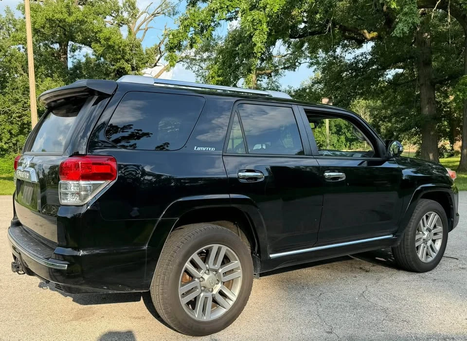 2011 Toyota 4Runner 5th Gen - Image 8 of 12