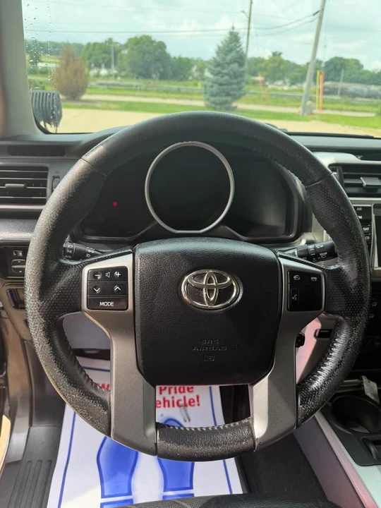 2011 Toyota 4Runner 5th Gen - Image 8 of 12
