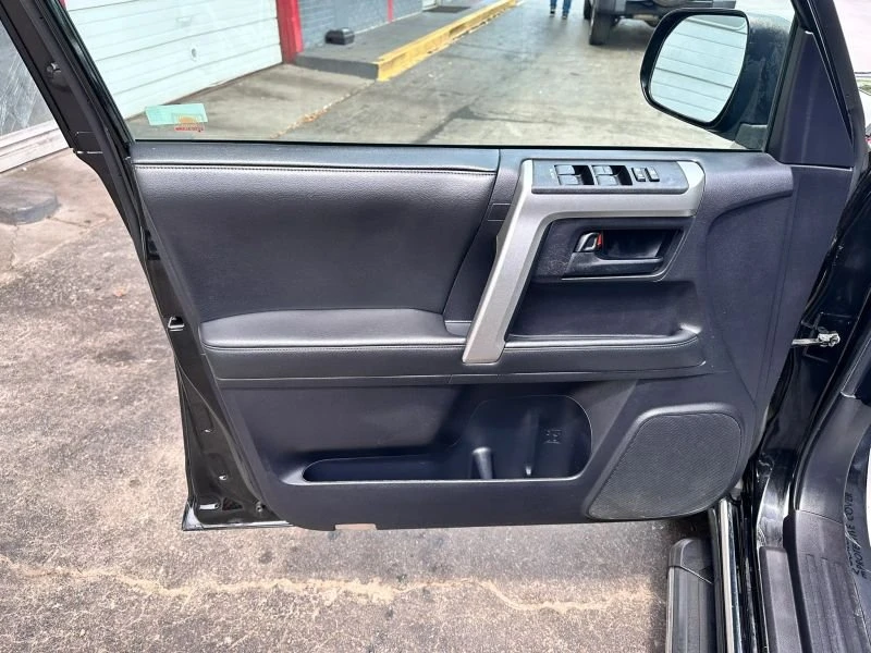 2011 Toyota 4Runner 5th Gen - Image 15 of 20