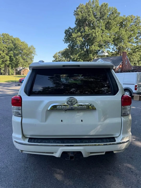 2011 Toyota 4Runner 5th Gen - Image 5 of 19