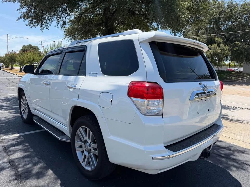 2011 Toyota 4Runner 5th Gen - Image 11 of 20