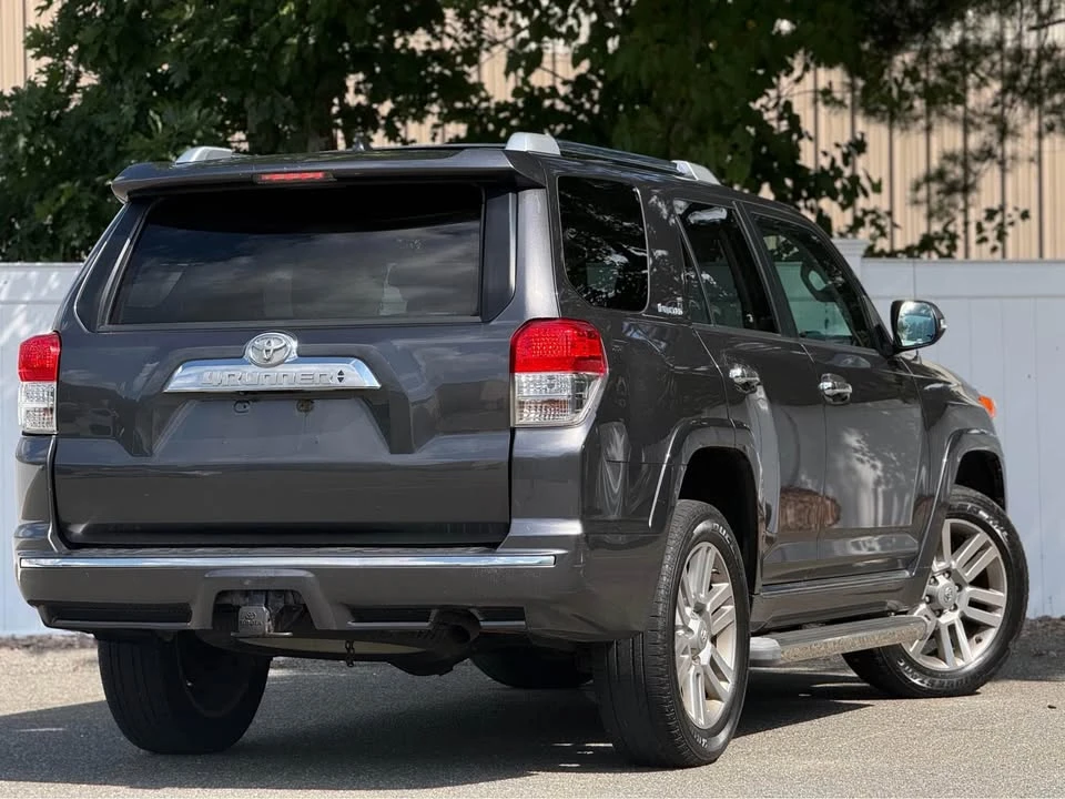 2011 Toyota 4Runner 5th Gen - Image 5 of 14