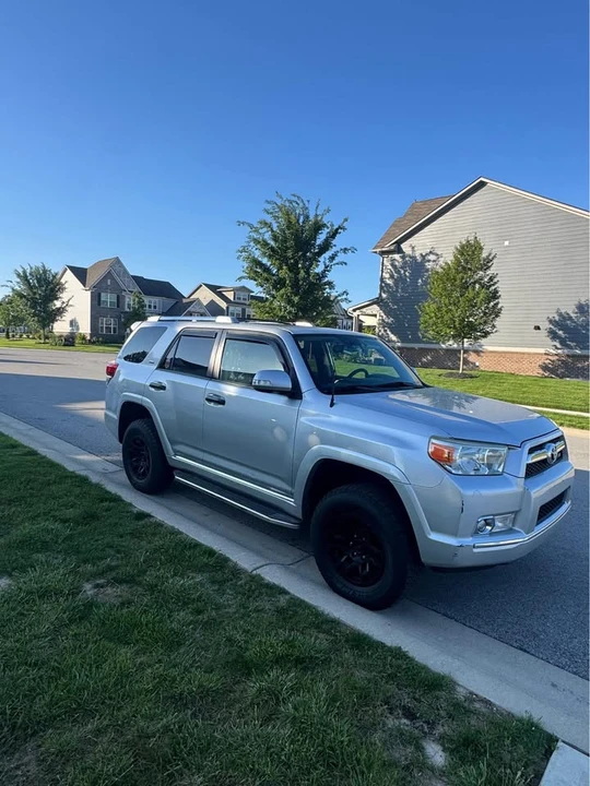 2011 Toyota 4Runner 5th Gen - Image 6 of 12