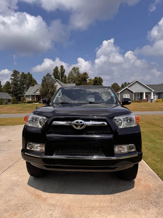 2011 Toyota 4Runner 5th Gen - Image 4 of 8