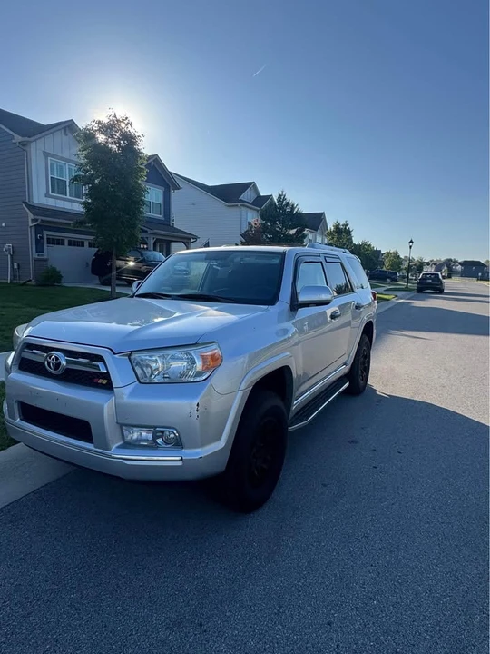 2011 Toyota 4Runner 5th Gen - Image 10 of 12