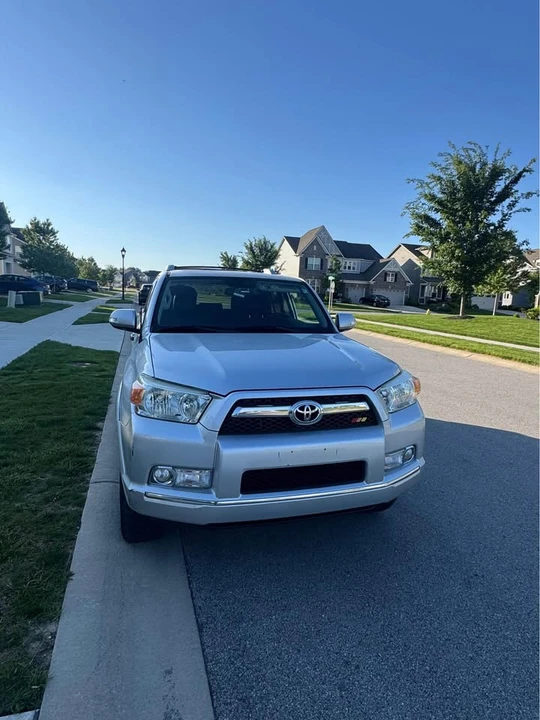 2011 Toyota 4Runner 5th Gen - Image 8 of 12