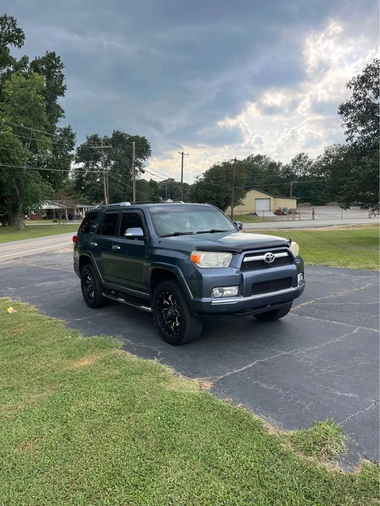 2011 Toyota 4Runner 5th Gen - Image 2 of 8