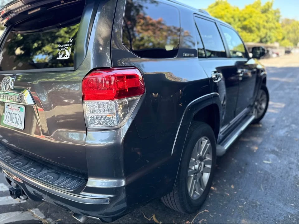 2011 Toyota 4Runner 5th Gen - Image 11 of 17