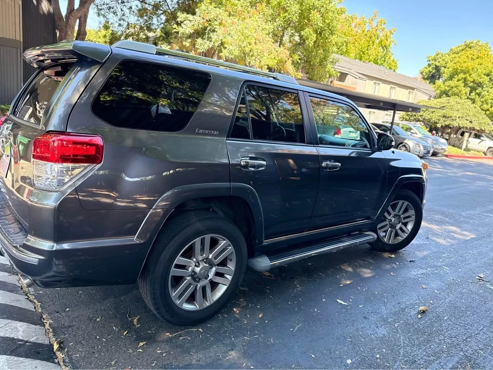 2011 Toyota 4Runner 5th Gen - Image 10 of 17