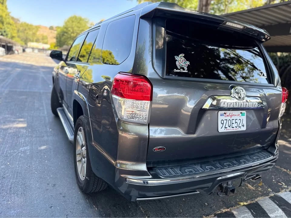 2011 Toyota 4Runner 5th Gen - Image 12 of 17