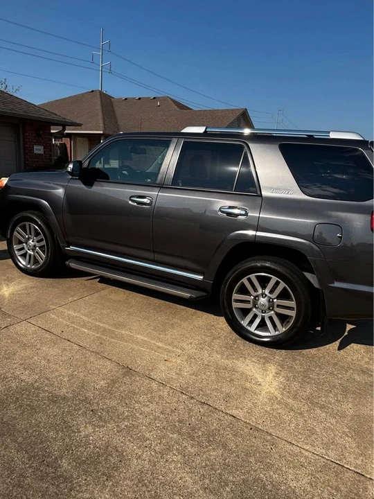 2011 Toyota 4Runner 5th Gen - Image 4 of 16