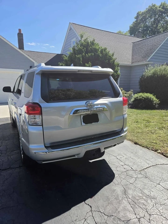 2011 Toyota 4Runner 5th Gen - Image 3 of 9