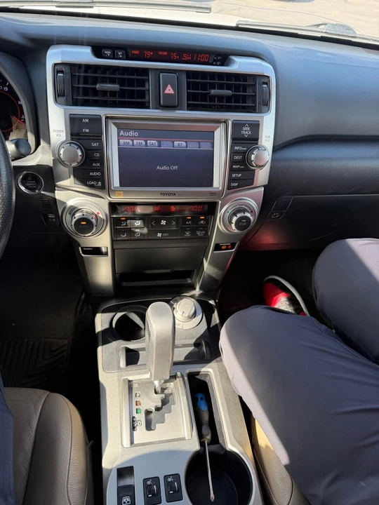 2011 Toyota 4Runner 5th Gen - Image 11 of 12