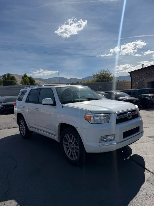 2011 Toyota 4Runner 5th Gen - Image 4 of 12