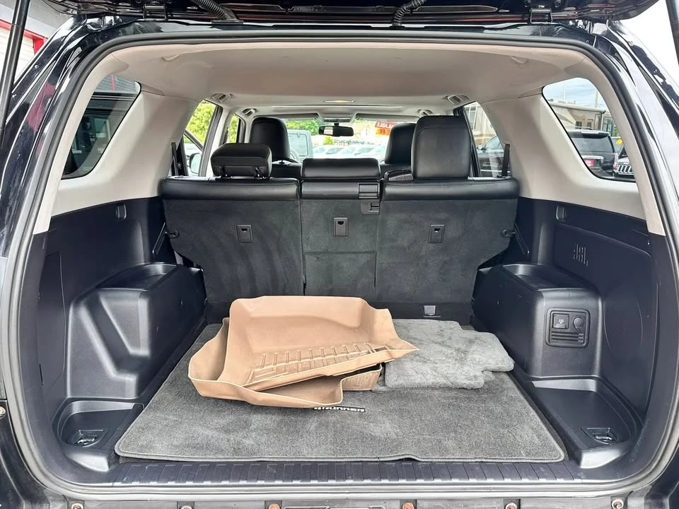 2011 Toyota 4Runner 5th Gen - Image 10 of 20