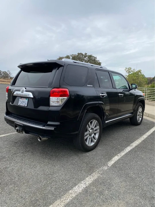 2011 Toyota 4Runner 5th Gen - Image 5 of 11