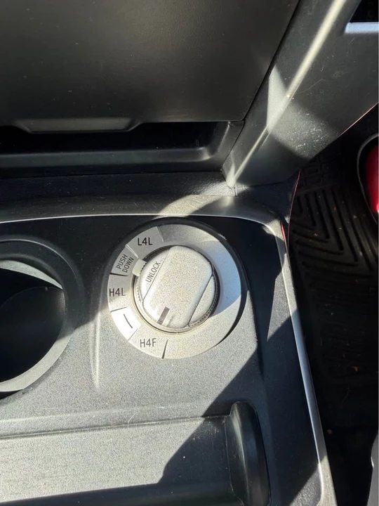 2011 Toyota 4Runner 5th Gen - Image 8 of 12