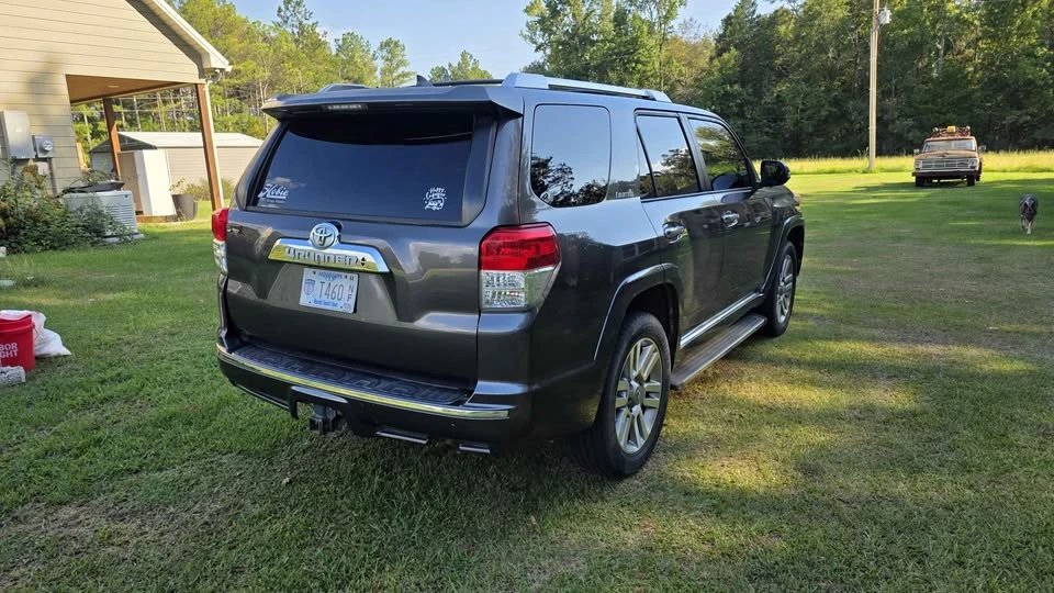 2011 Toyota 4Runner 5th Gen - Image 5 of 12