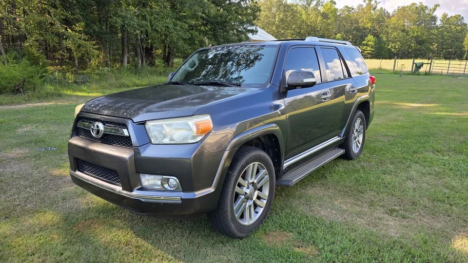 2011 Toyota 4Runner 5th Gen - Image 2 of 12