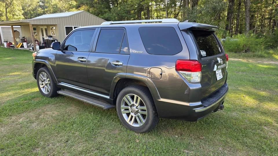 2011 Toyota 4Runner 5th Gen - Image 4 of 12