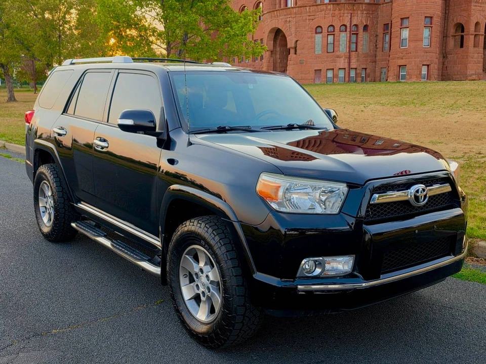 2011 Toyota 4Runner 5th Gen - Image 9 of 18