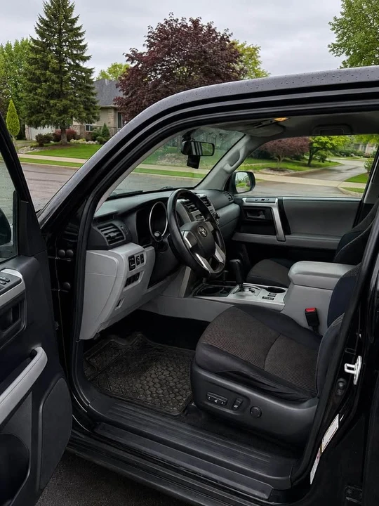 2011 Toyota 4Runner 5th Gen - Image 7 of 16