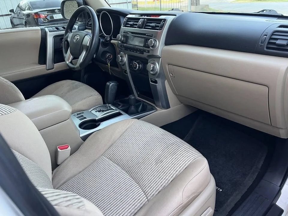 2011 Toyota 4Runner 5th Gen - Image 11 of 18
