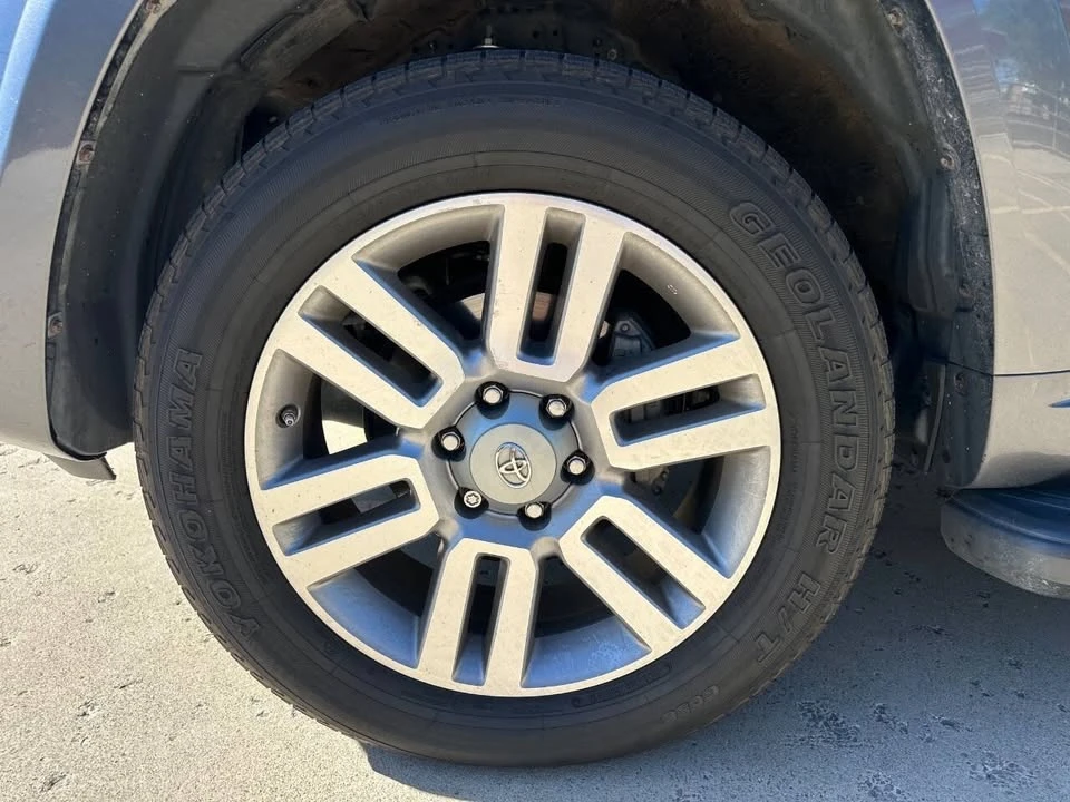 2011 Toyota 4Runner 5th Gen - Image 10 of 20