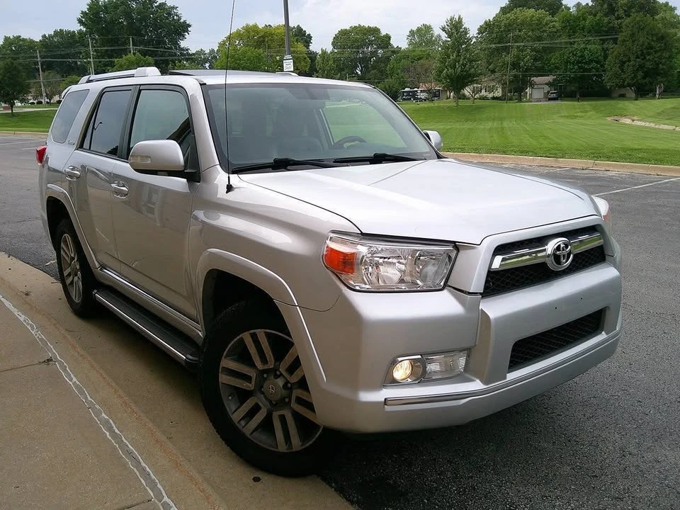 2011 Toyota 4Runner 5th Gen - Image 4 of 20