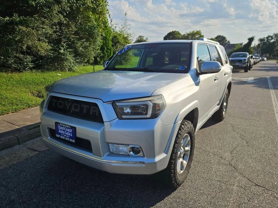 2011 Toyota 4Runner 5th Gen - Image 2 of 20