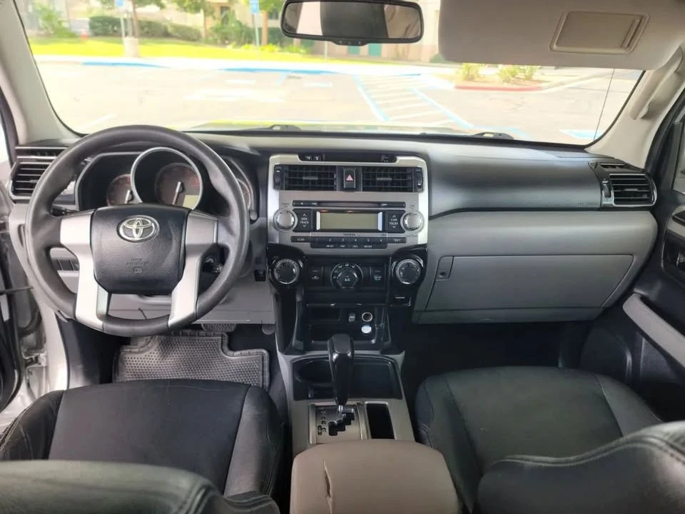 2011 Toyota 4Runner 5th Gen - Image 8 of 12