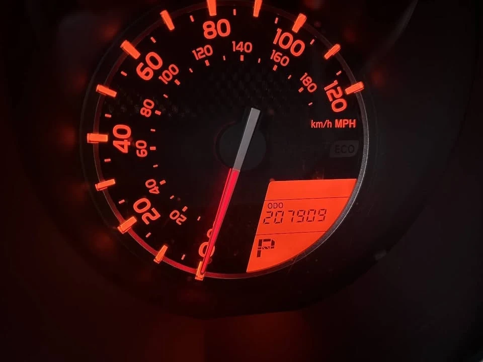 2011 Toyota 4Runner 5th Gen - Image 15 of 19
