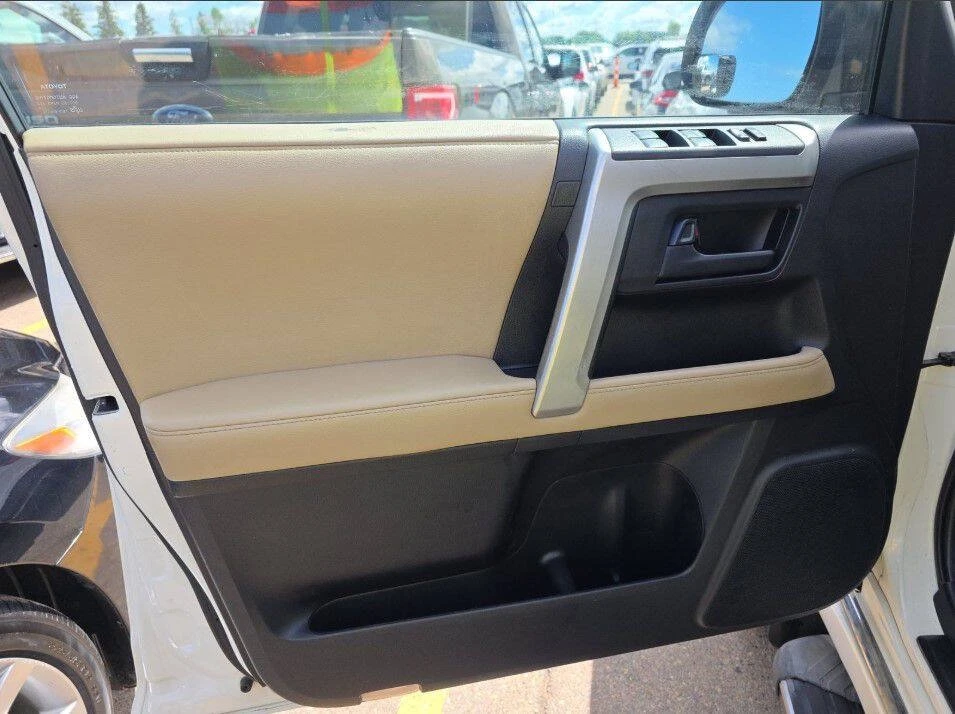2011 Toyota 4Runner 5th Gen - Image 17 of 20