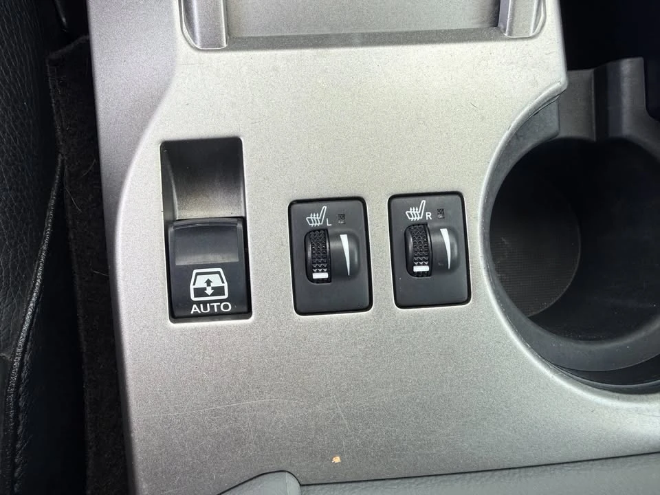 2011 Toyota 4Runner 5th Gen - Image 14 of 17