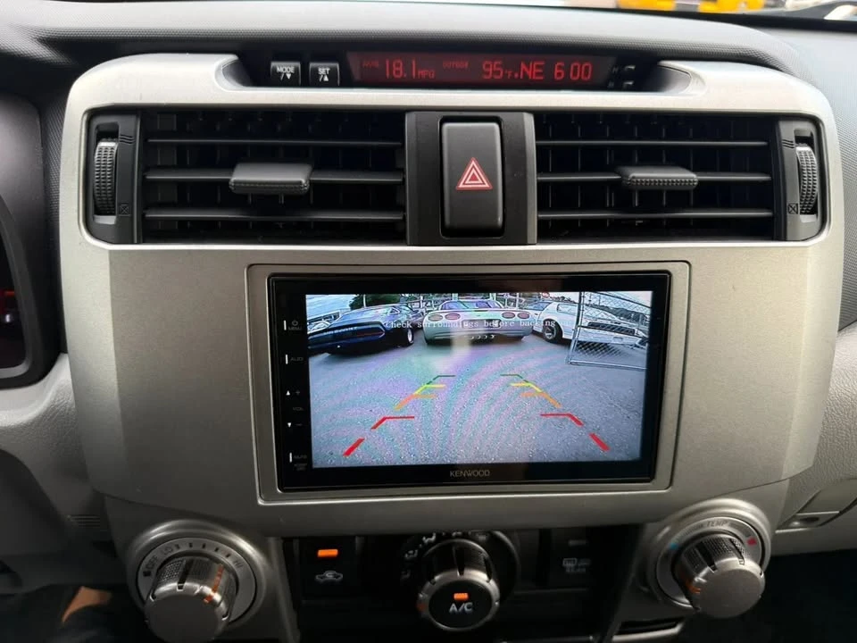 2011 Toyota 4Runner 5th Gen - Image 18 of 19