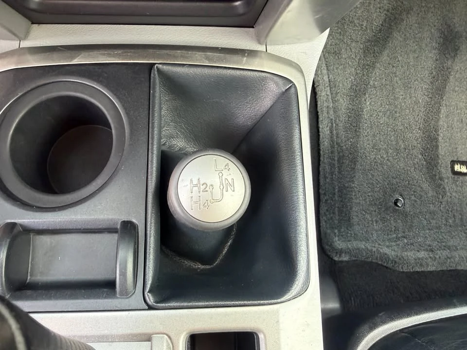 2011 Toyota 4Runner 5th Gen - Image 15 of 17