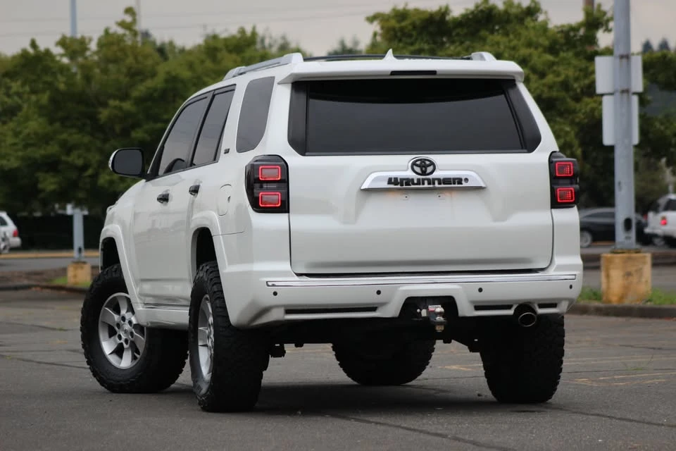 2011 Toyota 4Runner 5th Gen - Image 8 of 20