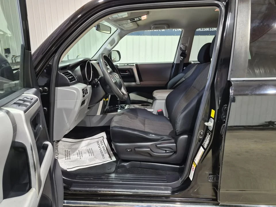 2011 Toyota 4Runner 5th Gen - Image 10 of 20