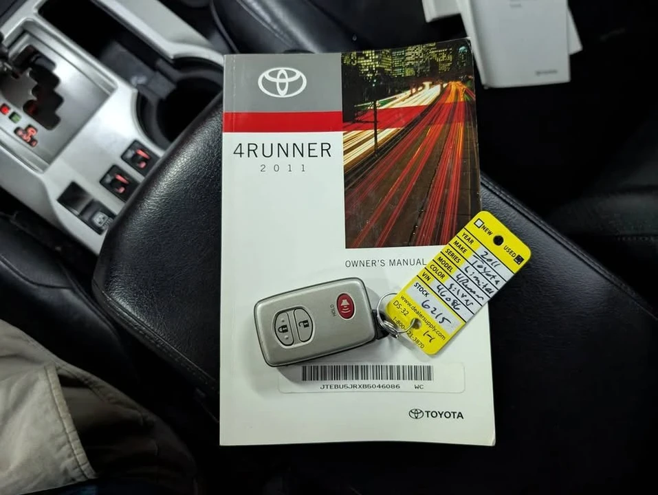 2011 Toyota 4Runner 5th Gen - Image 16 of 19