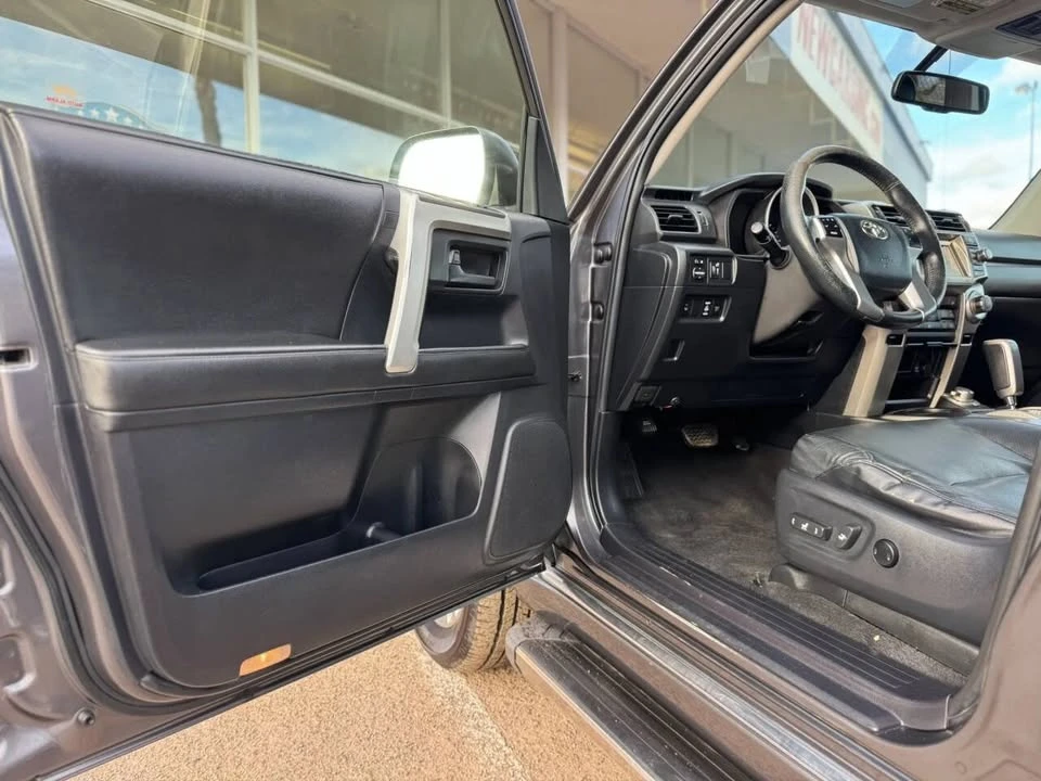 2011 Toyota 4Runner 5th Gen - Image 17 of 20