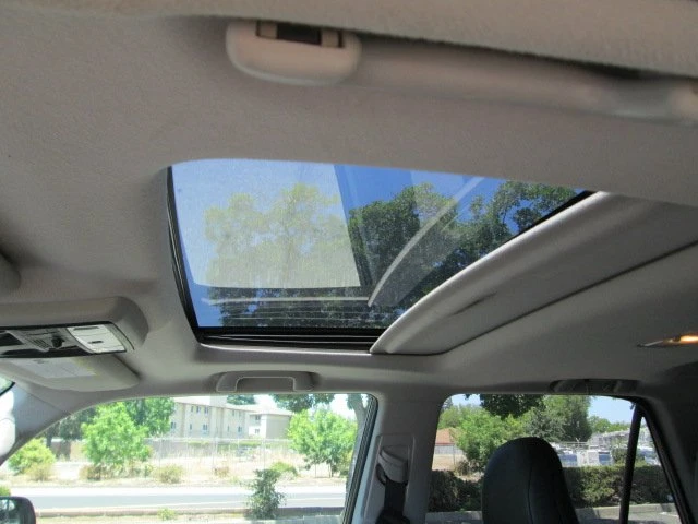 2011 Toyota 4Runner 5th Gen - Image 13 of 17
