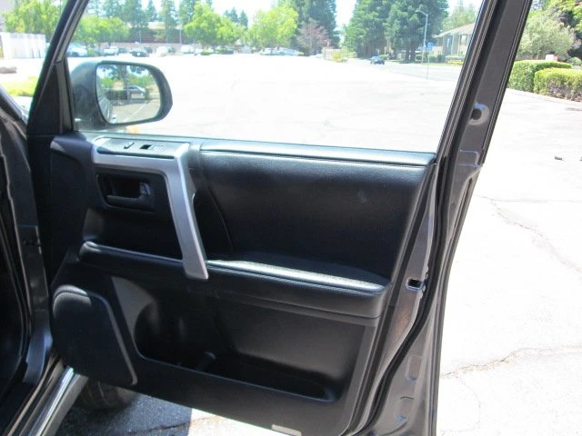 2011 Toyota 4Runner 5th Gen - Image 12 of 17