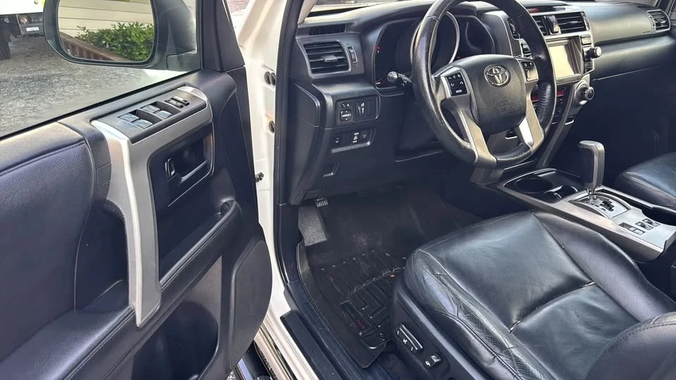 2011 Toyota 4Runner 5th Gen - Image 17 of 20