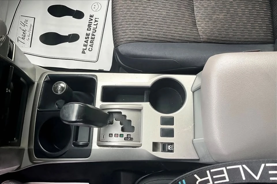 2011 Toyota 4Runner 5th Gen - Image 10 of 20