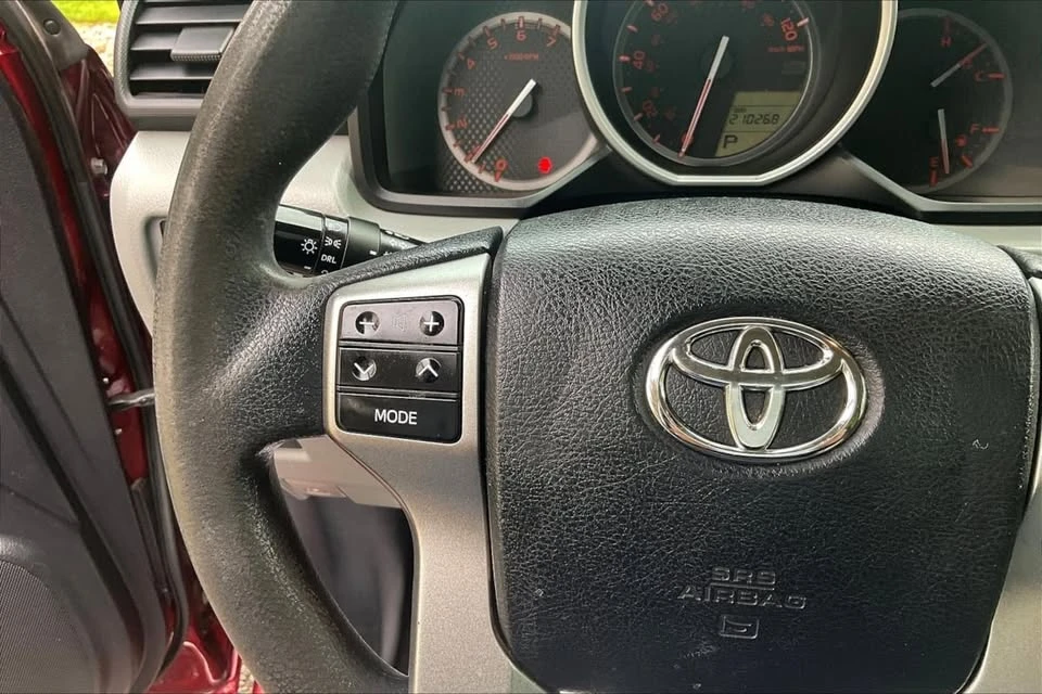 2011 Toyota 4Runner 5th Gen - Image 11 of 20