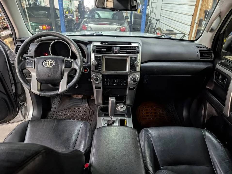 2011 Toyota 4Runner 5th Gen - Image 9 of 19