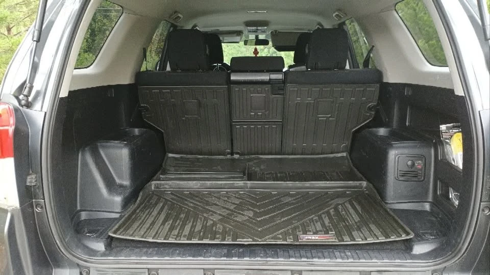 2011 Toyota 4Runner 5th Gen - Image 4 of 10